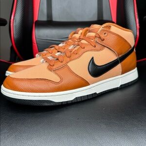 Size 13 - Nike Dunk Mid ‘Amber Brown’